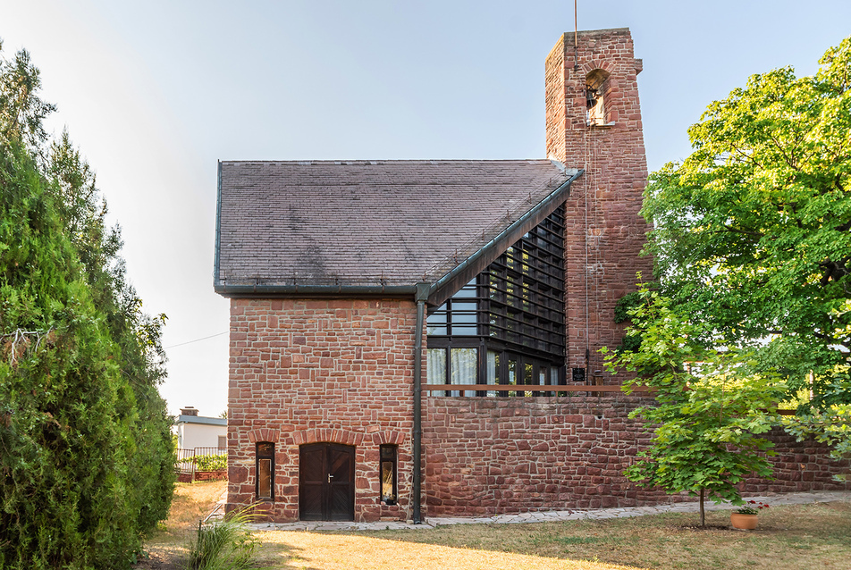 Felújították a révfülöpi Munkás Szent József-templomot