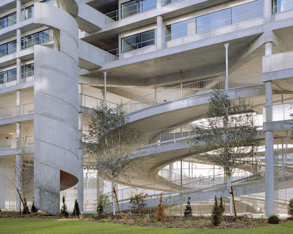 Bruther: Kollégium és parkolóház, Saclay. Fotó: Maxime Delvaux