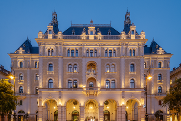 W Hotel Budapest – tervező: Bánáti + Hartvig Építész Iroda – forrás: Elektro-Kamleithner
