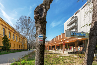 A szekszárdi Hotel Gemenc épülete ma. Fotó: Gulyás Attila
