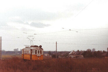 Villamosmegálló és fordítóhurok az Ecseri piacnál. Forrás: https://hampage.hu/trams/51-es/
