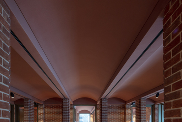 „Sharing public spaces" kategóriagyőztes. Níall McLaughlin Architects – International Rugby Experience. Forrás: Brick Award / Wienerberger
