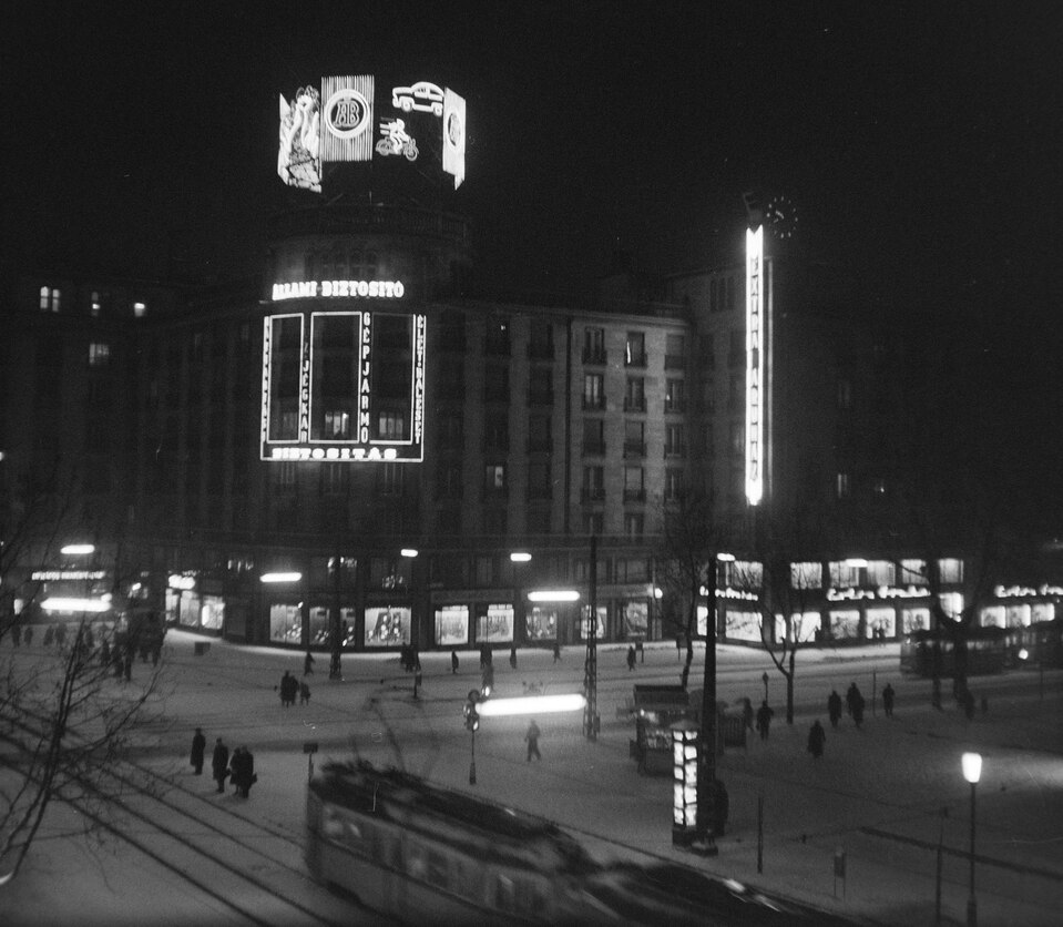 Az Astoria kereszteződés, 1960. Forrás: Fortepan / Bojár Sándor
