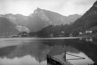 Ausztria, Traunkirchen, a Traun tó partján, háttérben az Eibenberg. Felvétel éve: 1939 / Forrás: Fortepan 14305 / Csontos Péter
