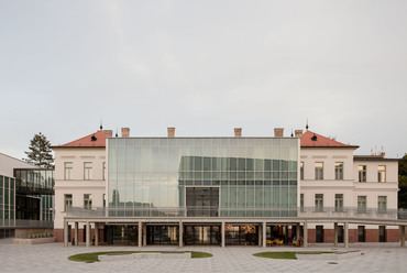 Acticity Tánc és Mozgásművészeti Központ, Veszprém. Építészet: Gall és Társai Építésziroda Kft. Fotó: Danyi Balázs
