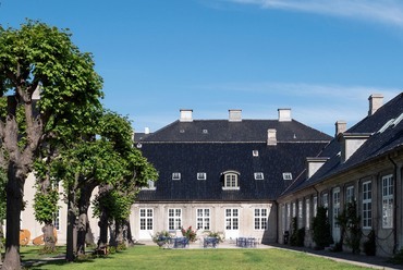 A múzeum kertje. Fotó: Designmuseum Danmark
