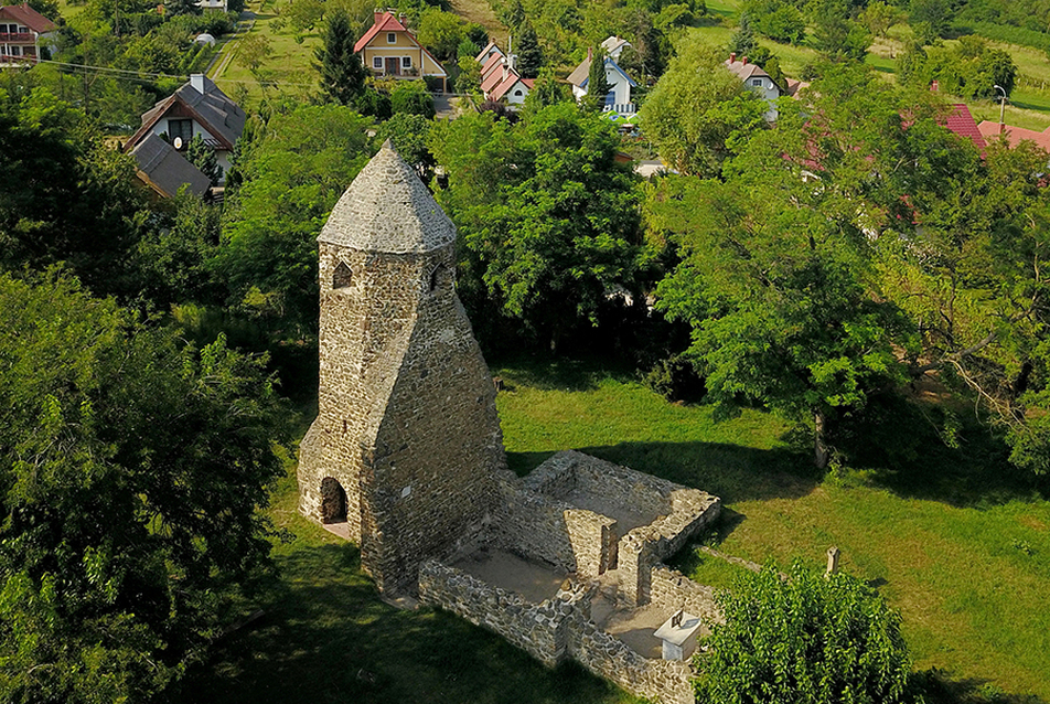 Megújítják az Avasi templomromot és környezetét