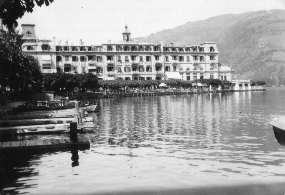 Ausztria, Zell am See, Grand Hotel. Felvétel éve: 1935. / Forrás: Fortepan 42418 / MZSL/Ofner Károly
