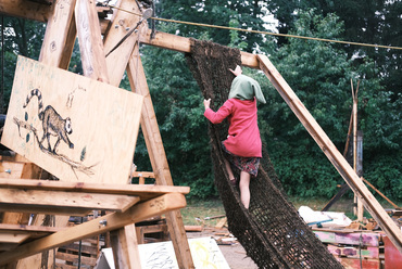 Na Kocínce Adventure Playground, 2024. június, Prága. Fotó: Carolina Sidon.
