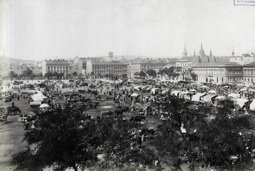 Új Vásár tér 1900-ban // Fortepan – Budapest Főváros Levéltára / Klösz Görgy fényképei
