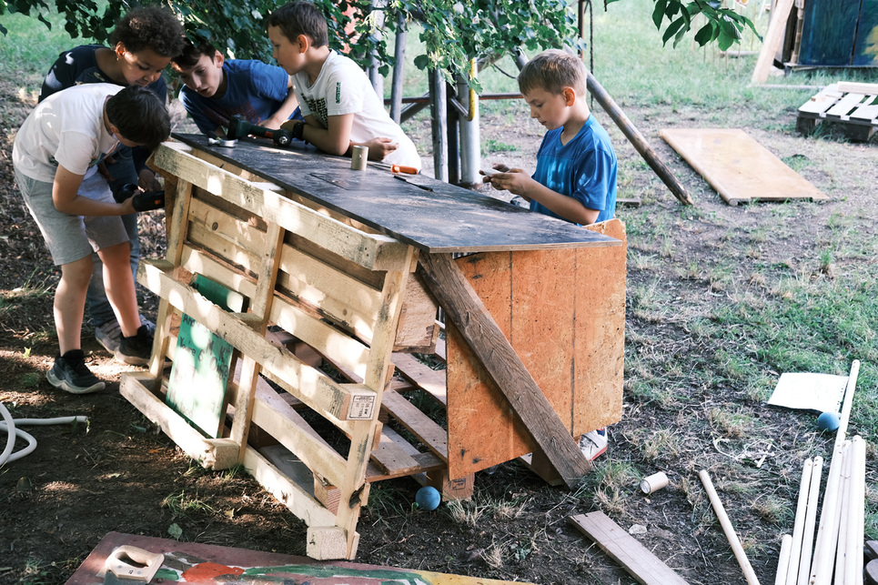 Na Kocínce Adventure Playground, 2024. június, Prága. Fotó: Carolina Sidon.
