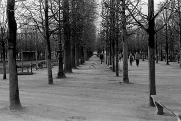 Dérive a Jardin des Tuileries-ben. Fotó: Klaniczay János, 2024.
