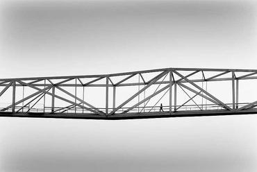 Pedestrian Bridge and Capitania Building, Barcelona, Spanyolország, Domingo i Ferré Arquitectes / Mamen Domingo, Ernest Ferré, A.C. Aparicio,  Fotó: David del Val