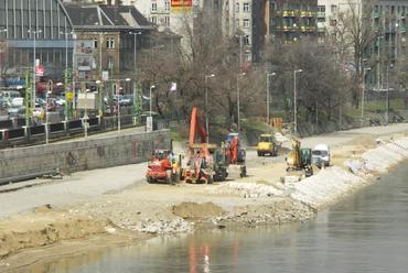 Zim-zim megy a gép fotó: Bardóczi Sándor