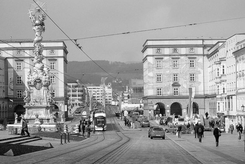 A hídfő tér