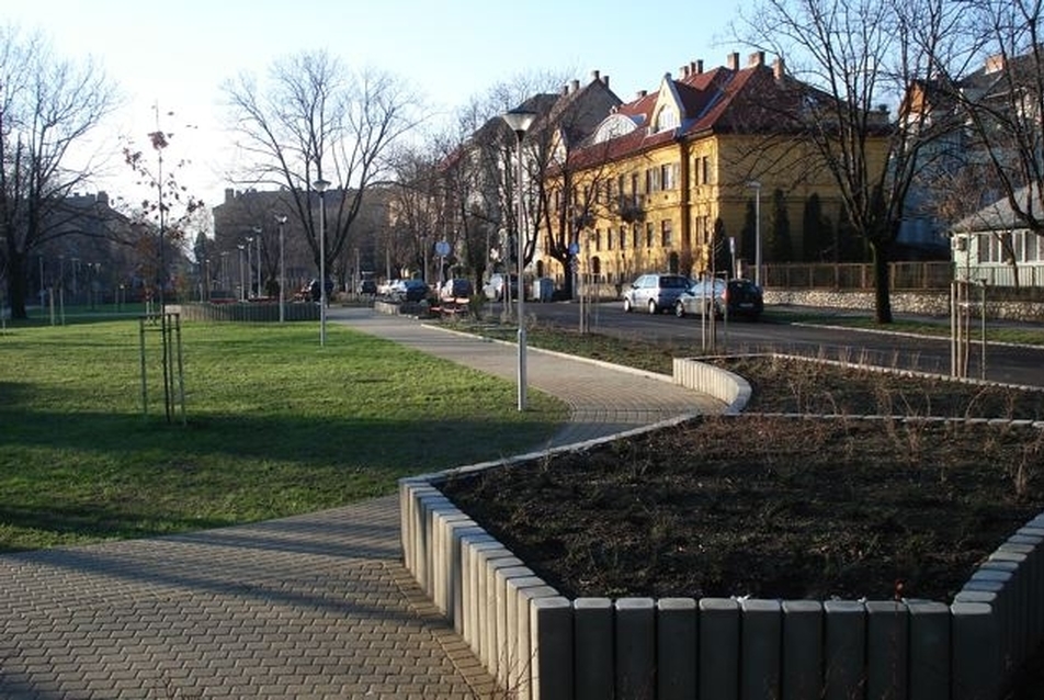 Pécs - Köztársaság tér