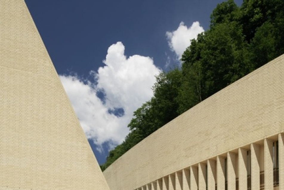 Landesparlament Liechtenstein, Vaduz - építész: Hansjörg Göritz, fotó: Jürg Zürcher