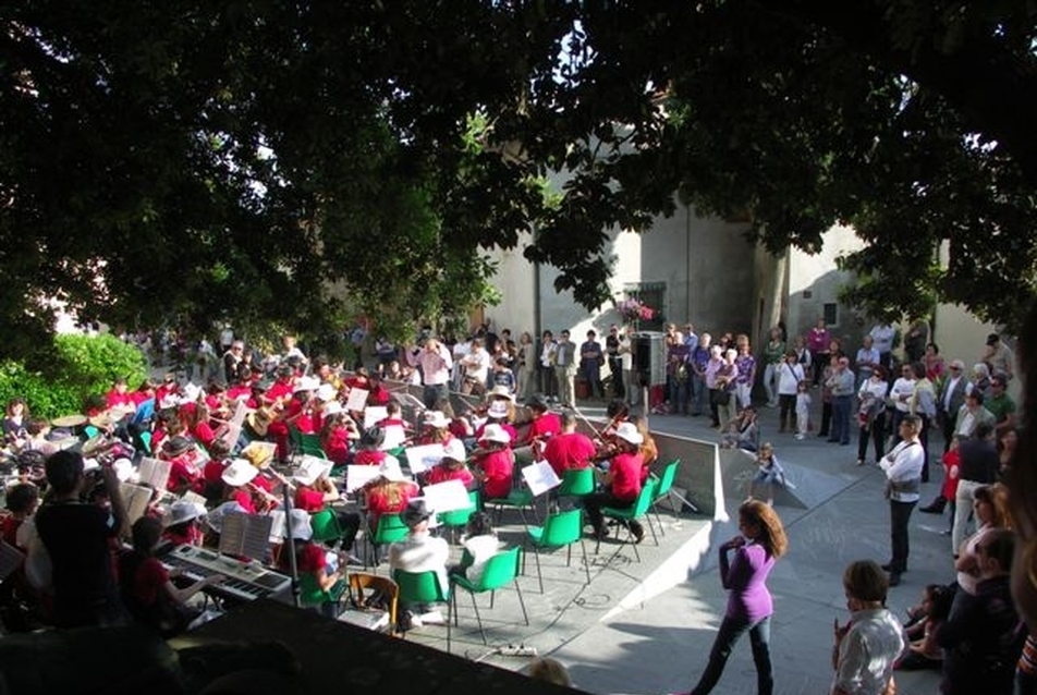 A Piazza dei Guidi Vinciben - fotó: Bardóczi Sándor