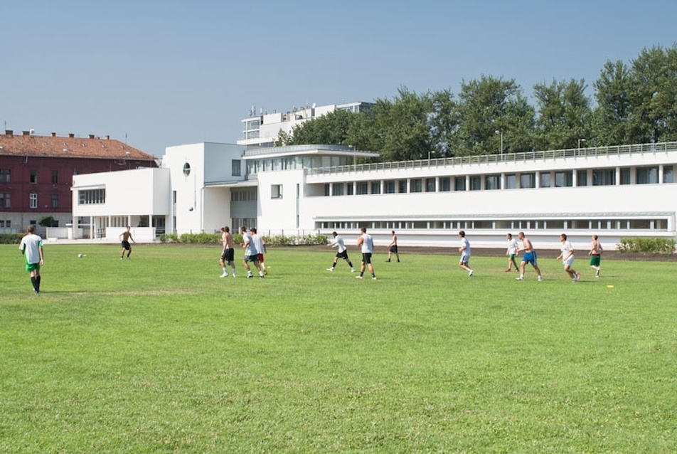 Láng   Sporttelep - építészet: Vadász Bence, Palotás Artúr, fotó: Tóth  Máté