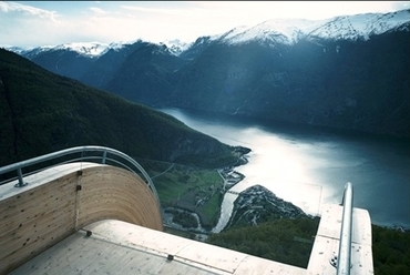 Saunders Architecture – Aurland kilátó (2006)