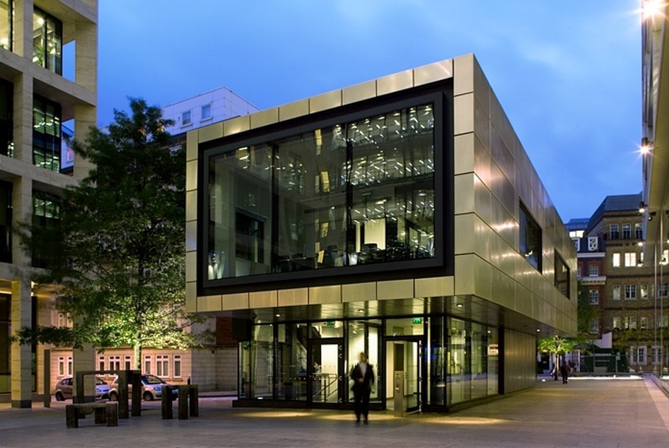 New Street London – zöldfal, fotó: Clarkeassociates