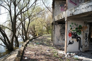 a lakatlan sajtház (foto: Bardóczi Sándor)