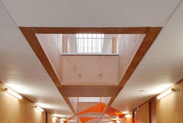 Jean Lurçat College, Saint Denis, fotó: Mikou Design Studio