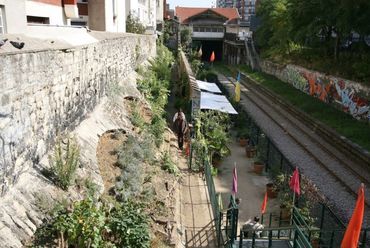 Petite Ceinture, Párizs: alkalmi terasz