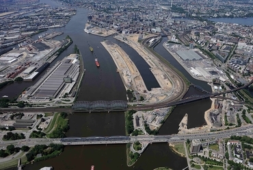 HafenCity - Hidak az Elbán, 2014. Fotó: Kuhn/Fotofrizz