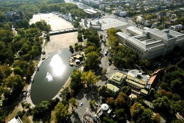 A Városliget egy része és a Hősök tere a magasból, Forrás: MTI/H. Szabó Sándor