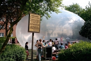 Das Küchenmonument, Németország. Forrás: http://raumlabor.net/kuchenmonument/