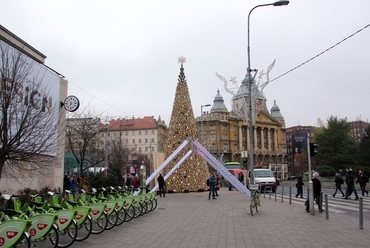 tűzifából Adományfa - fotó: Horváth Réka Lilla