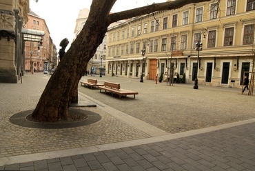 Zeneakadémia előtti tér felújítása