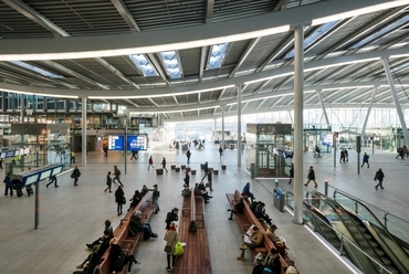 Benthem Crouwel Architects: Utrecht Centraal. Fotó: Jannes Linders (Luchtfoto)