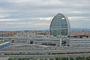 BBVA székház - építész: Herzog & de Meuron - fotó: Wikipédia