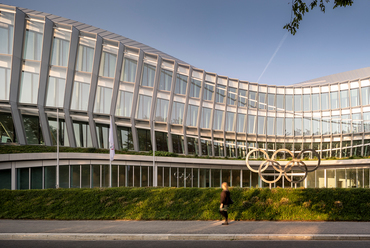 A Nemzetközi Olimpiai Bizottság új székháza, Lausanne. Fotó: 3XN Architects