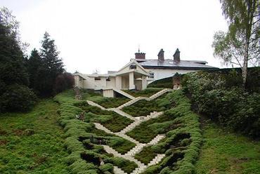 Charles Jencks: A Garden of Cosmic Speculation részlete, Dumfries, Skócia. Fotó: Flexdream, Wikimedia Commons