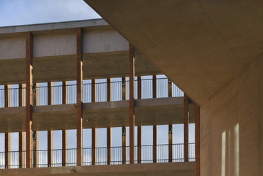 Grafton Architects: Université Toulouse 1 Capitole, Toulouse, Franciaország, 2019. Fotó: Dennis Gilbert, a Pritzker Architecture Prize jóvoltából