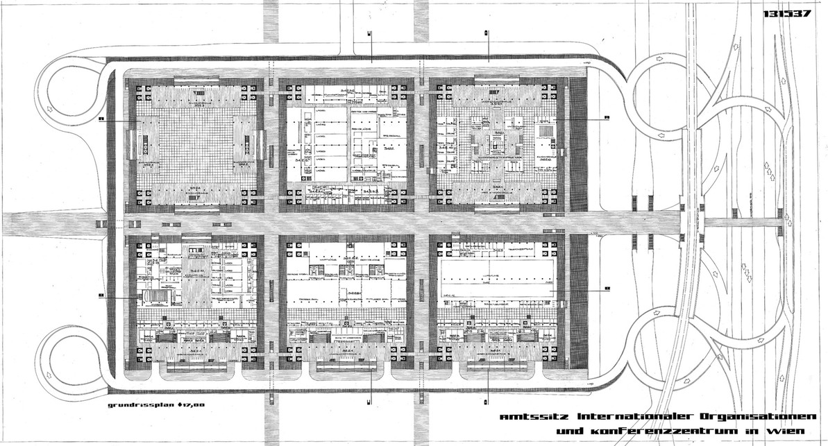 A Kévés György vezette Iparterv-csapat pályaműve a bécsi iroda- és kongresszusi központra, 1968. Alaprajz. Kép forrása: Kévés György
