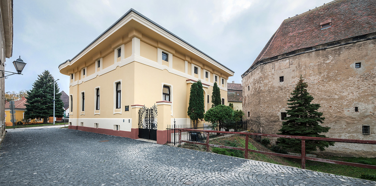 A felújított Szemző-ház Kőszegen (korábban Művészetek Háza). Tervező: Gutowski Robert, Bollók Gáspár (Robert Gutowski Architects). Fotó: Bujnovszky Tamás