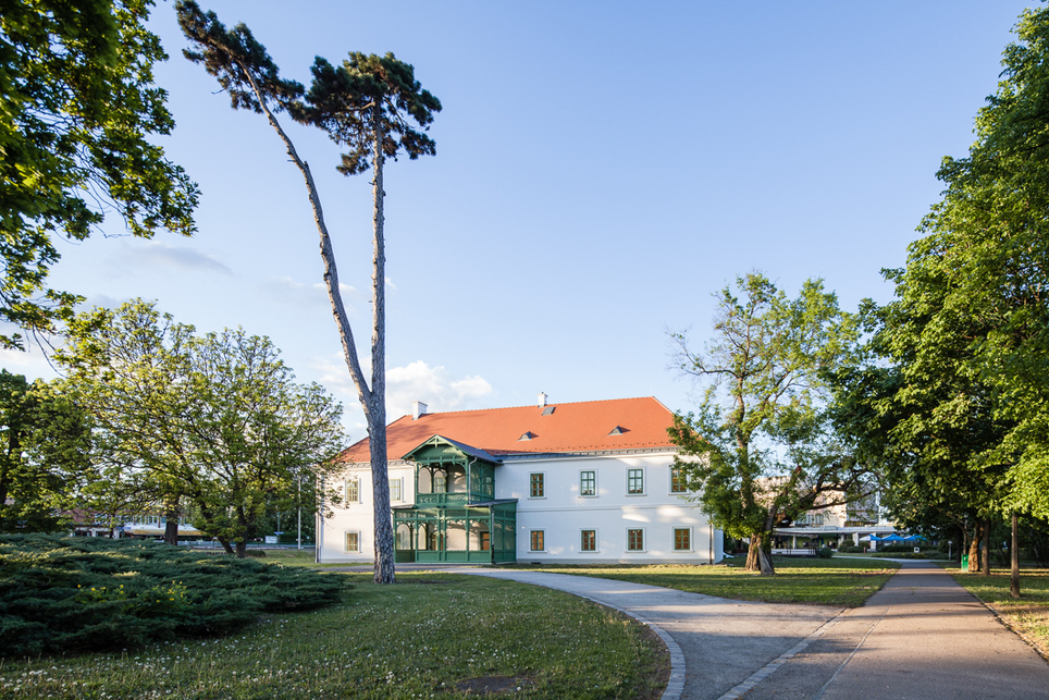 Várkapitányi Lak, Gödöllő – építész: Kruppa Gábor, Merkel Tamás, Rónai Piroska – fotó: Török Tamás