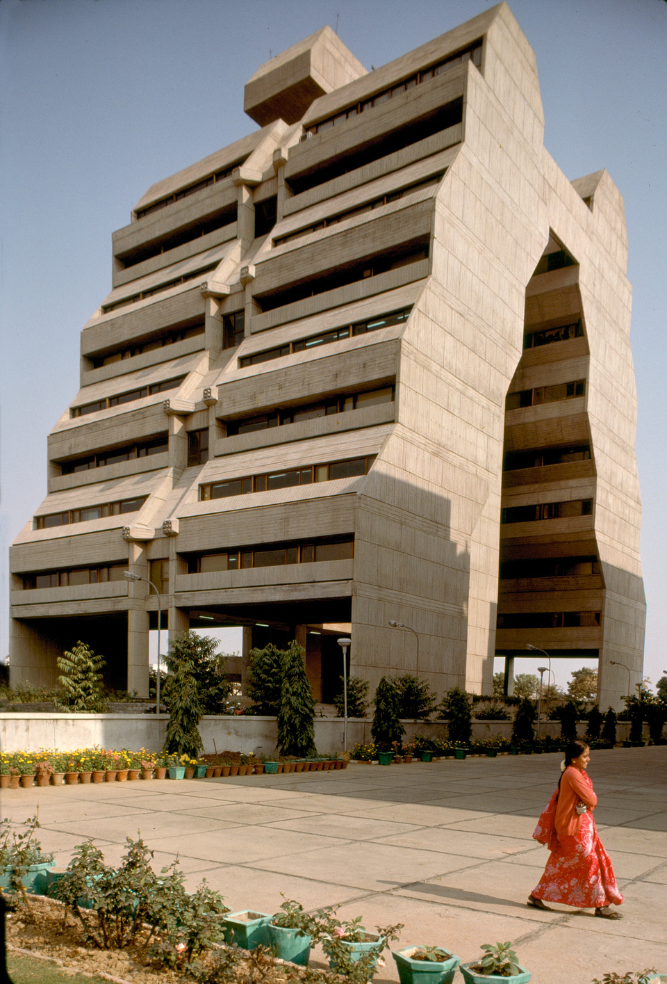 Kuldip Singh, Mahendra Raj: a National Cooperative Development Corporation széháza, Újdelhi – fotó: © Massachusetts Institute of Technology, courtesy of Peter Serenyi