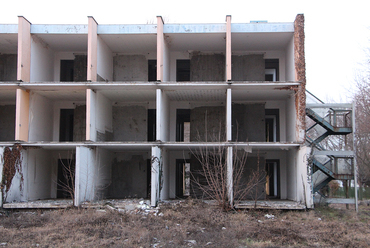 Siófok Ezüstpart, Balatonszéplak, Dunai Vasmű üdülő (tervező: Virág Csaba, 1979) / fotó: Wettstein Domonkos, 2021