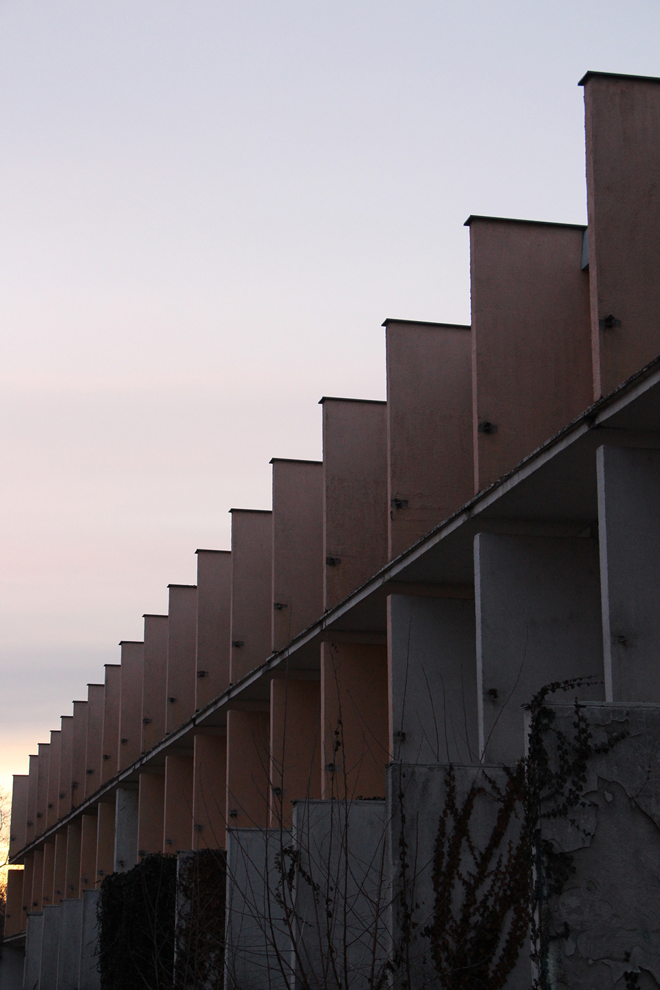 Siófok Ezüstpart, Balatonszéplak, Dunai Vasmű üdülő (tervező: Virág Csaba, 1979) / fotó: Wettstein Domonkos, 2021