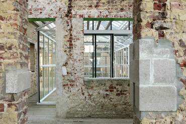 architecten de vylder vinck taillieu: PC Caritas - „öltések” - Melle, Belgium - fotó © Filip Dujardin, Divisare