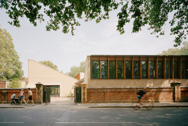 Sands End Arts & Community Centre – Építész: Mæ Architects – Fotó: Rory Gardiner