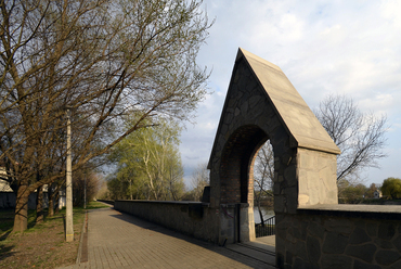 Befejezetlen múlt – Várkapu látogatóközpont Szolnokon. Fotó: Ártér