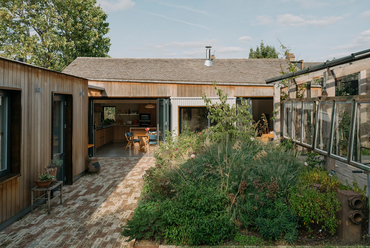 Haycroft Gardens – Tervező: Sarah Wigglesworth Architects – Fotó: Tim Crocker