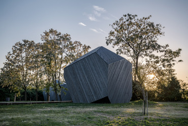 Szikla kabinok – tervező: Hello Wood – fotó: Lakos Máté