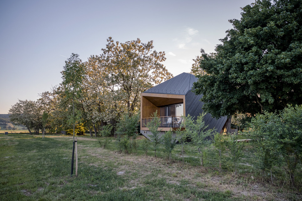 Szikla kabinok – tervező: Hello Wood – fotó: Lakos Máté